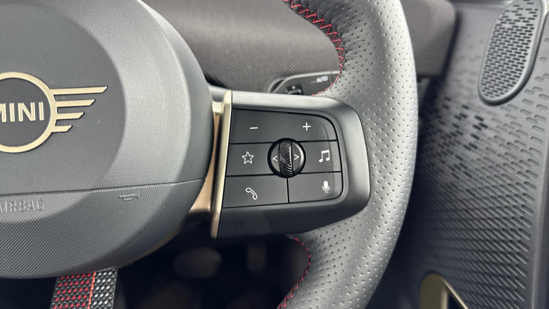 MINI Cooper 160kW SE Sport 54kWh 3dr Auto Electric Hatchback